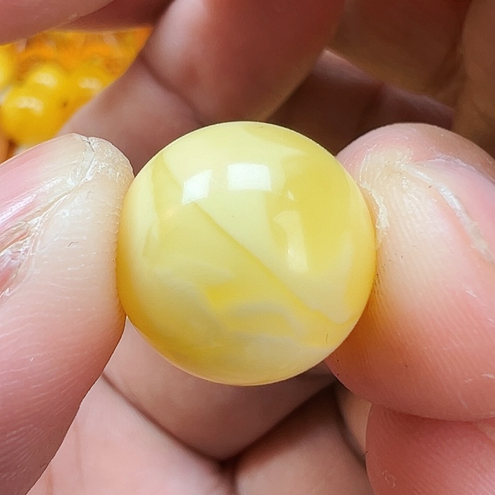 未镶嵌颈饰蜜蜡柯*柯单珠，不退不换