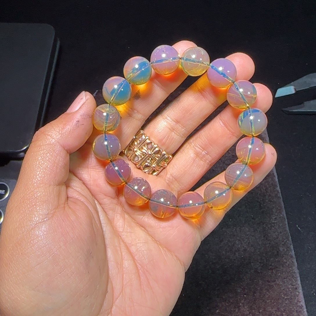 琥珀未镶嵌裸石琥珀