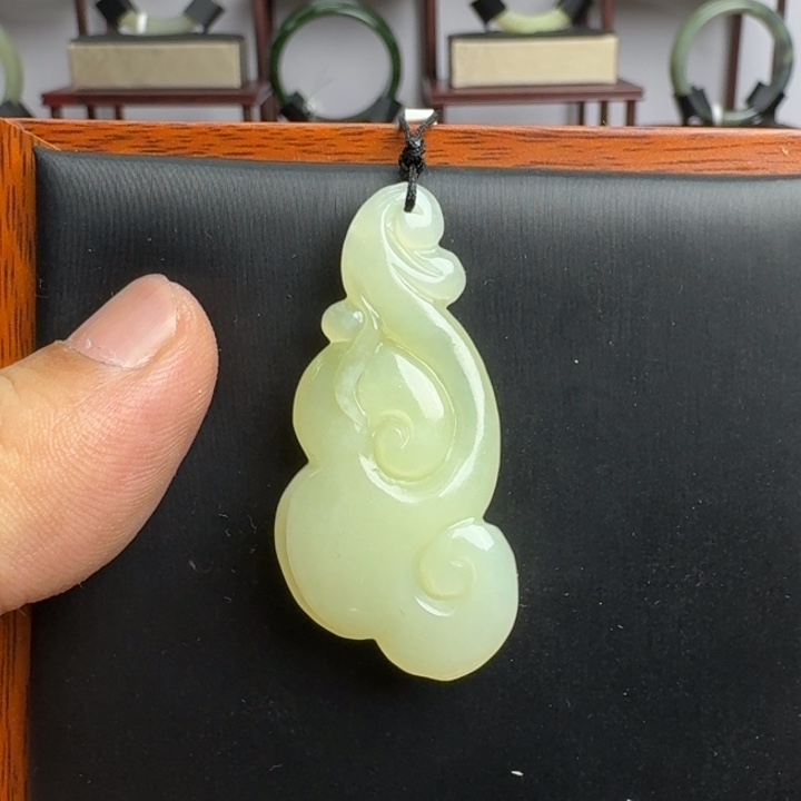 和田玉未镶嵌吊坠(不含链)