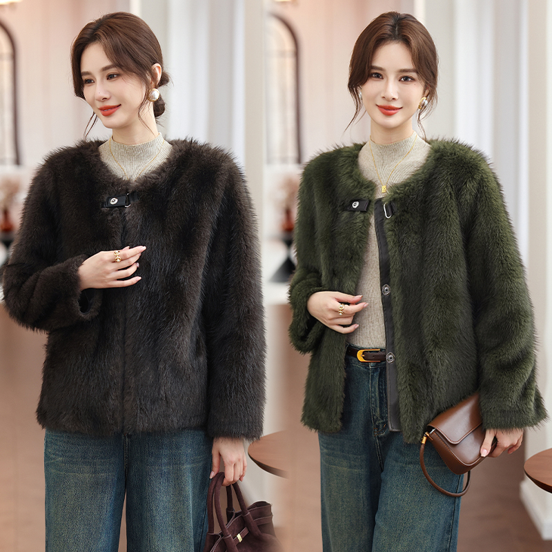 年轻妈妈冬装洋气短款外套中年女装冬季皮毛一体仿貂绒百搭上衣