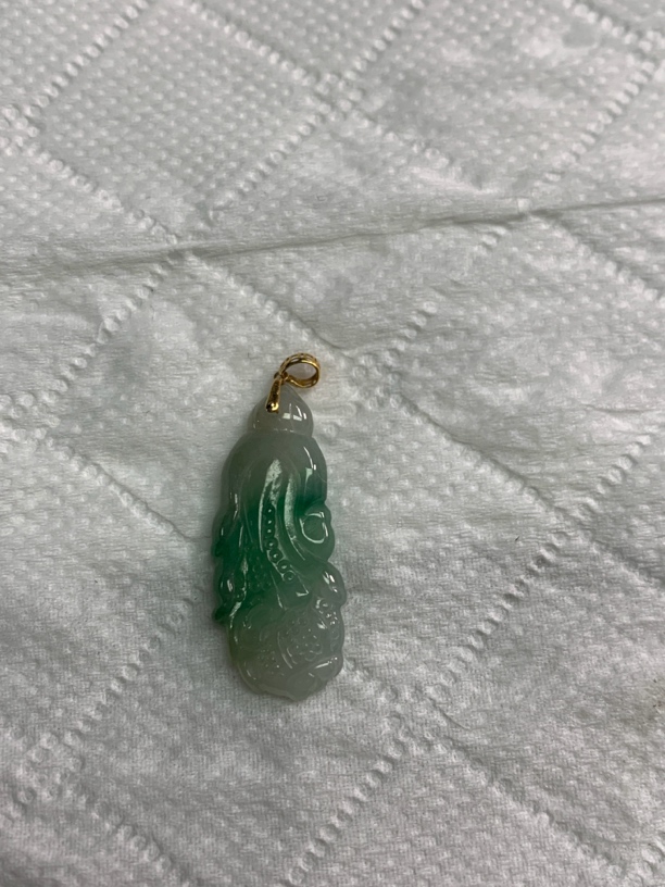 玉如军意翡翠珠宝