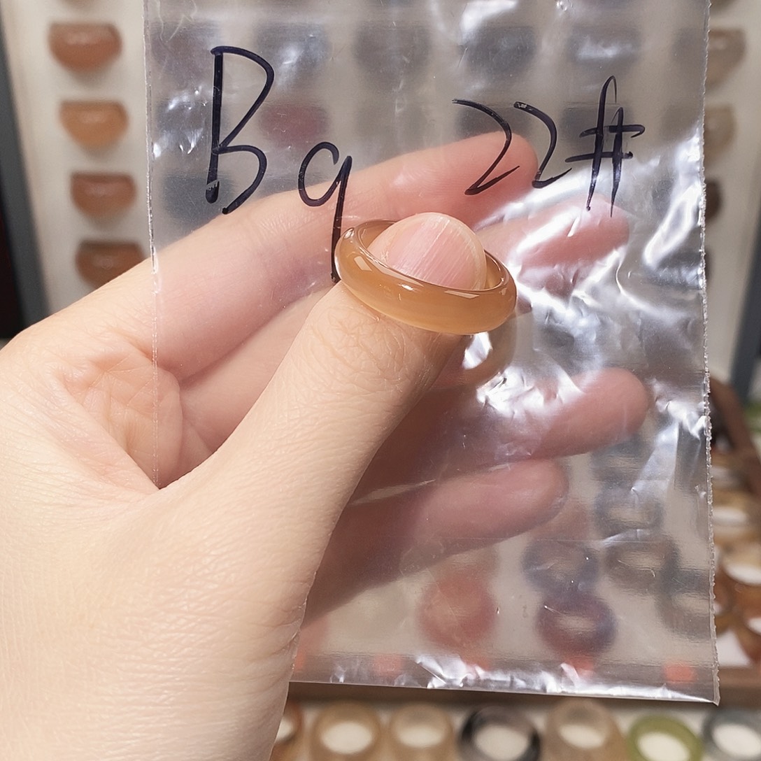 玛瑙/玉髓未镶嵌戒指港22码微瑕不退换