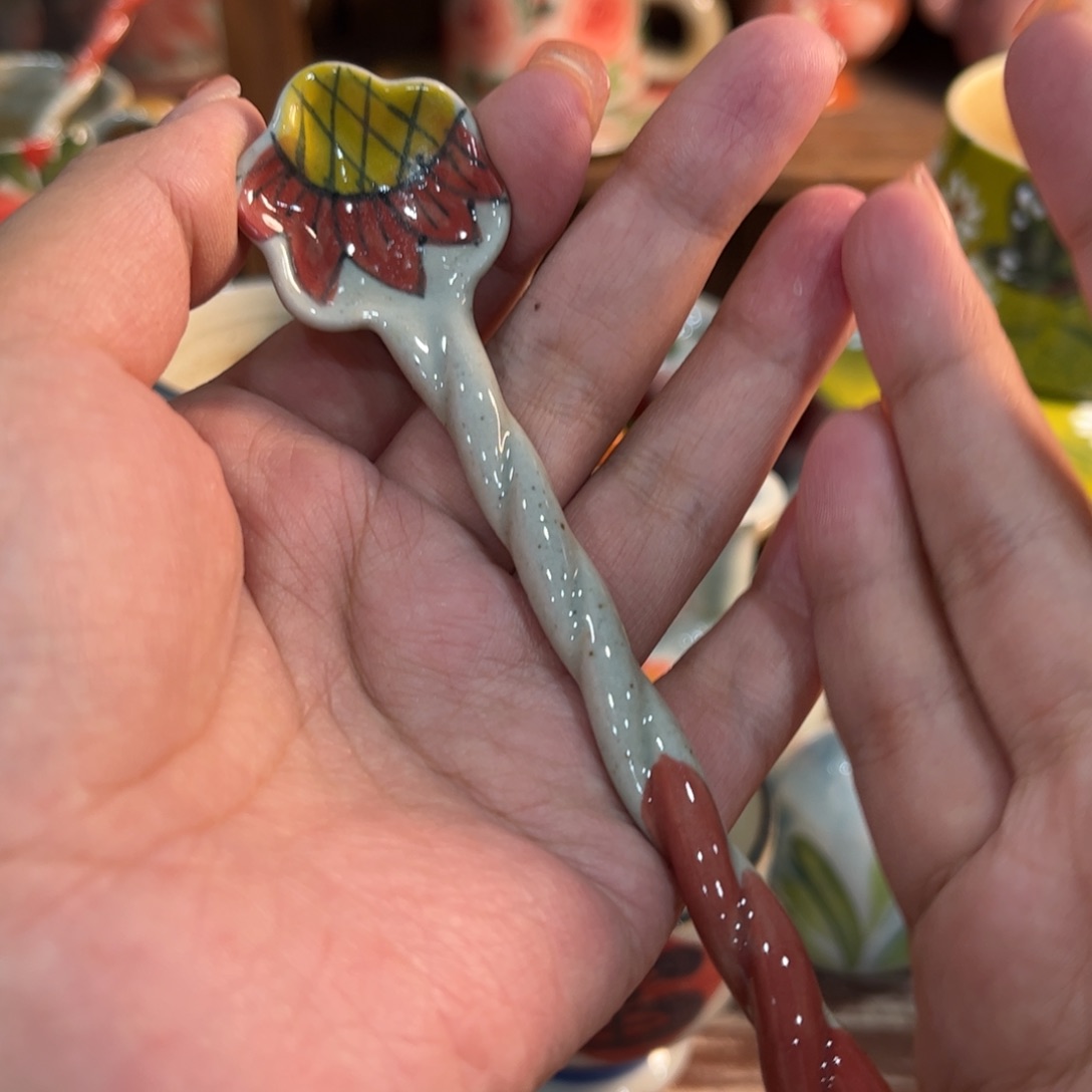 瓷片红红火火过大年