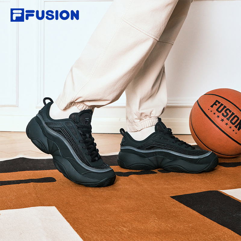 Fila/斐乐FUSION时尚潮流百搭透气男款复古休闲滑板鞋T12M443217F