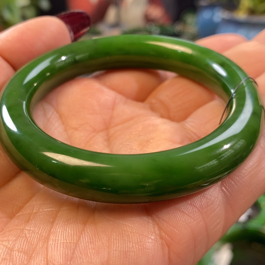 和田玉（碧玉）未镶嵌手镯