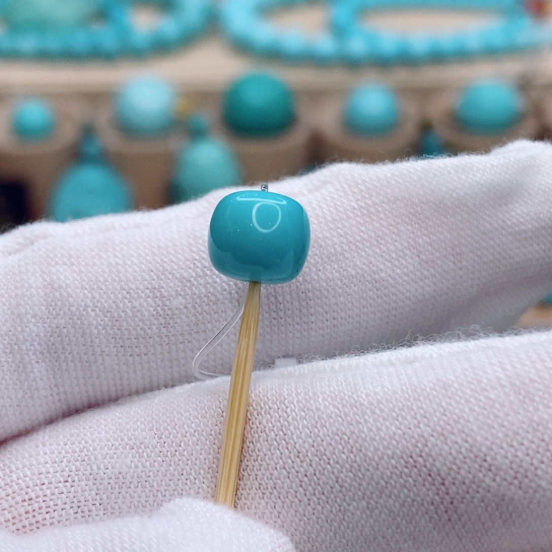 绿松石未镶嵌珠宝奇石8.3mm