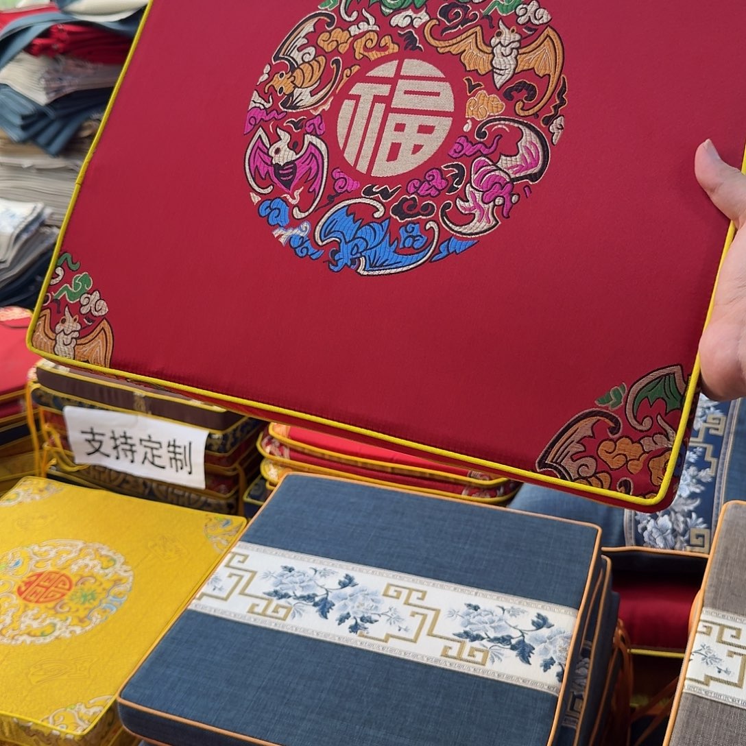 棉麻缎面3cm双包边椰棕内芯红色大五福