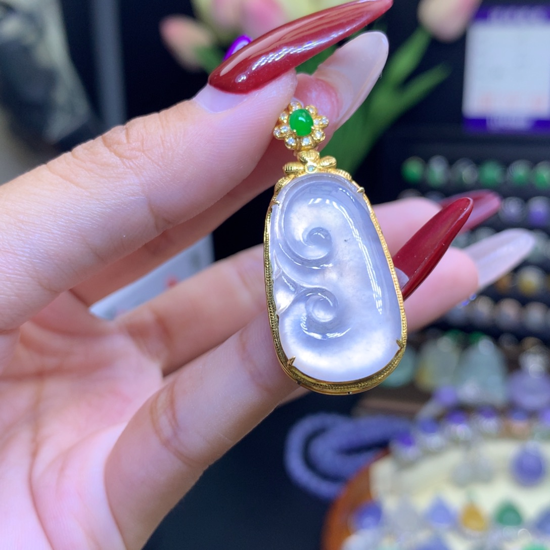 翡翠颈饰18K金镶嵌天然