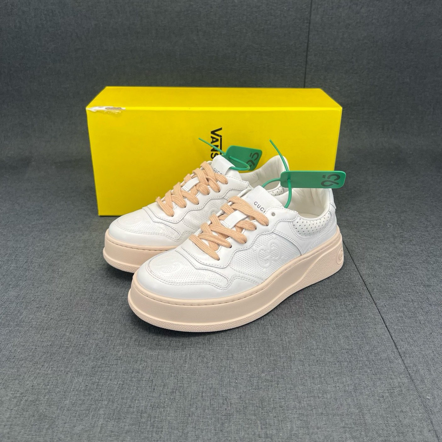99新 GUCCI/古驰 gucci 饼干鞋 白 码数 35.5 原盒配件