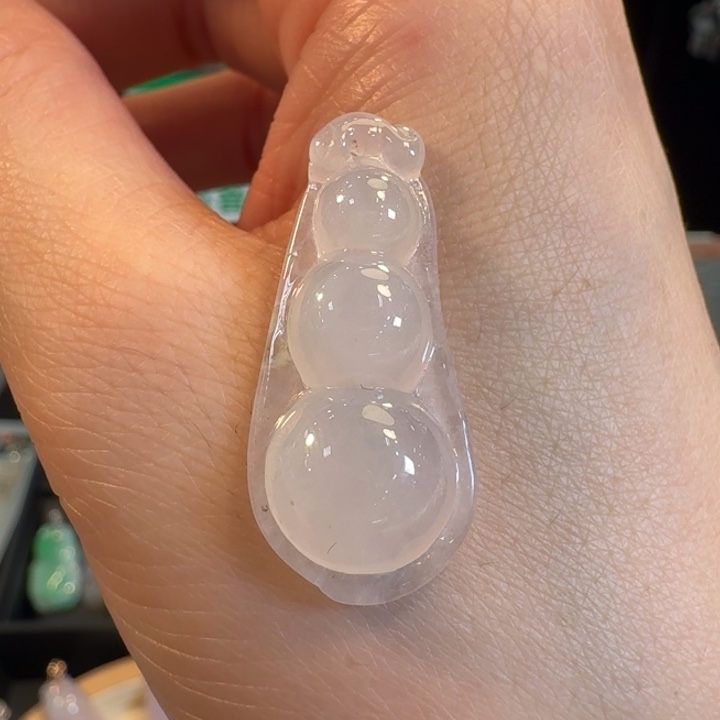翡翠未镶嵌挂件福豆