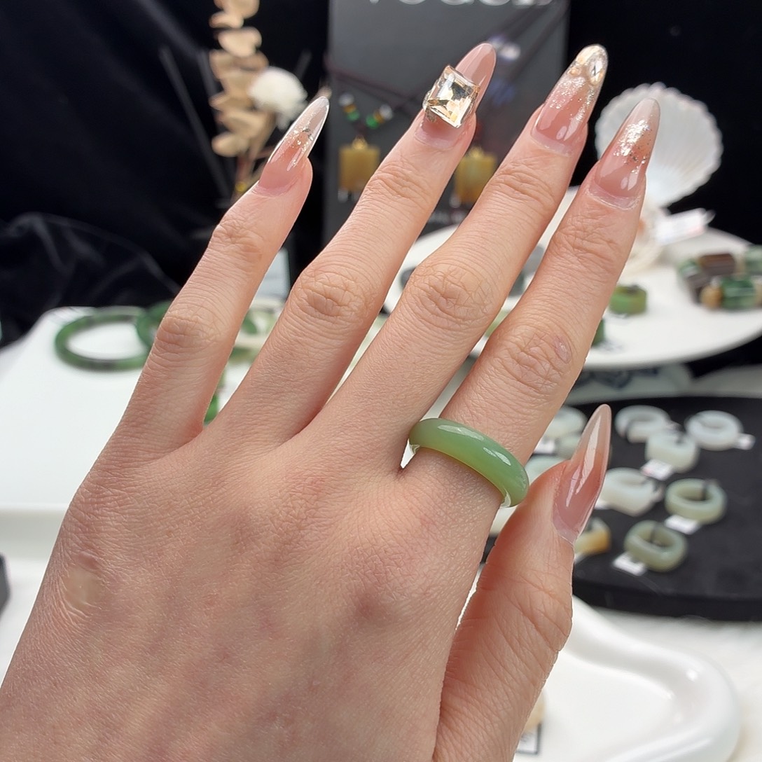 和田玉未镶嵌戒指j109翠青馒头17.1