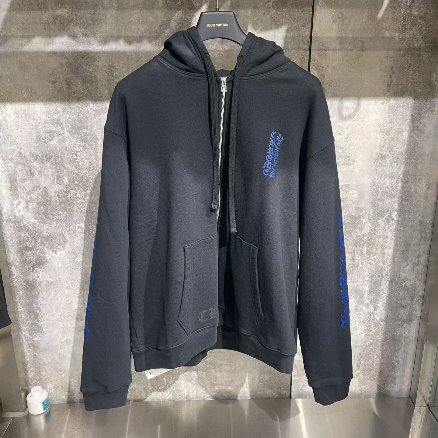 未使用 Chrome Hearts/克罗心 xl码/新款蓝色竖款梵文黑色外套 