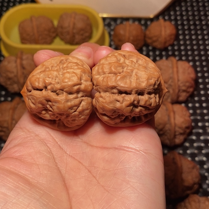 文玩核桃把件开背大疙瘩包肌肉蛙