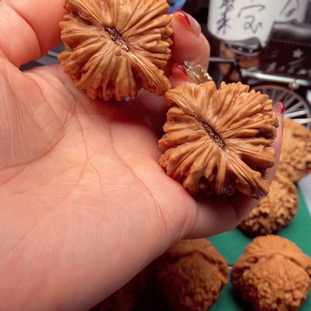 文玩核桃吊坠赵*篓子49