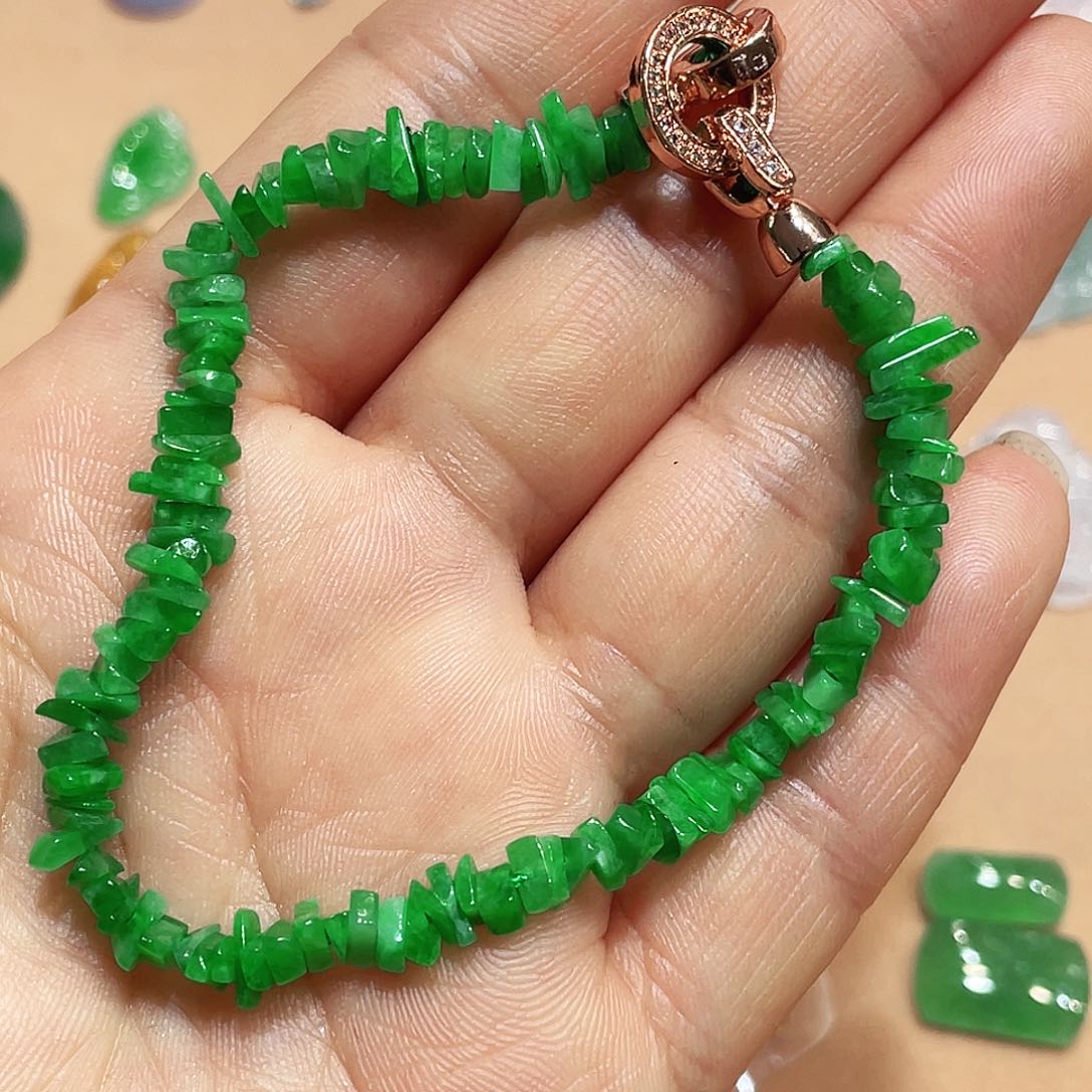 未镶嵌定制翡翠翡翠吊坠