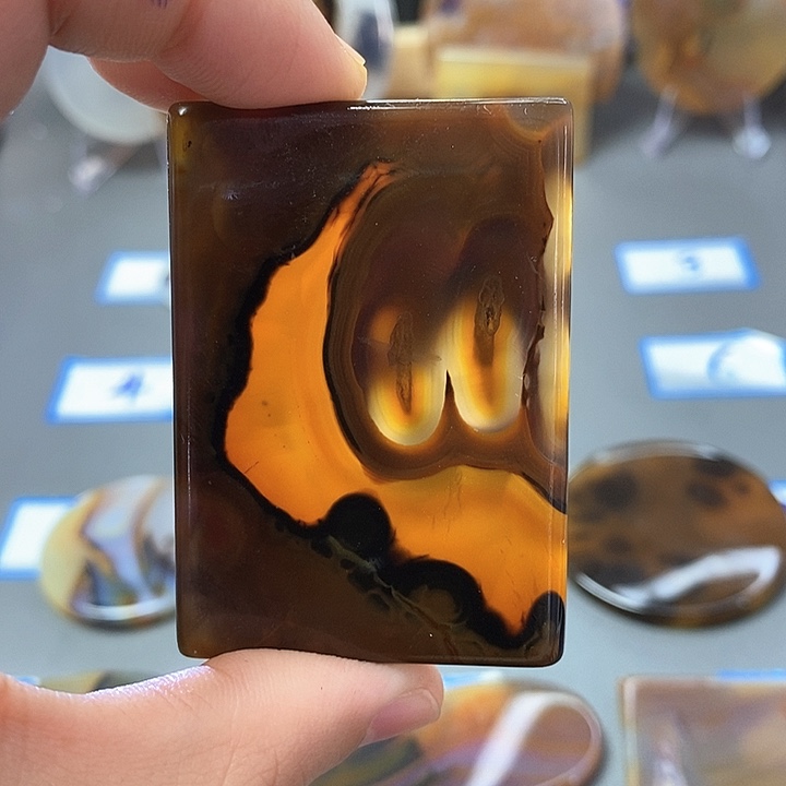 玛瑙/玉髓未镶嵌珠宝半成品