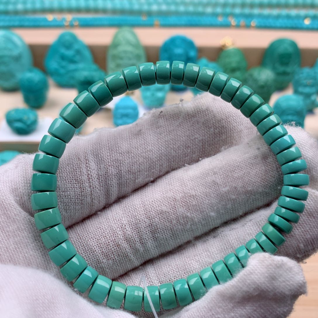 绿松石配饰未镶嵌