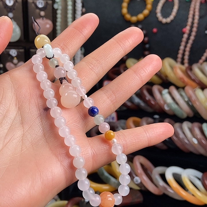 J***e石英质玉未镶嵌手链