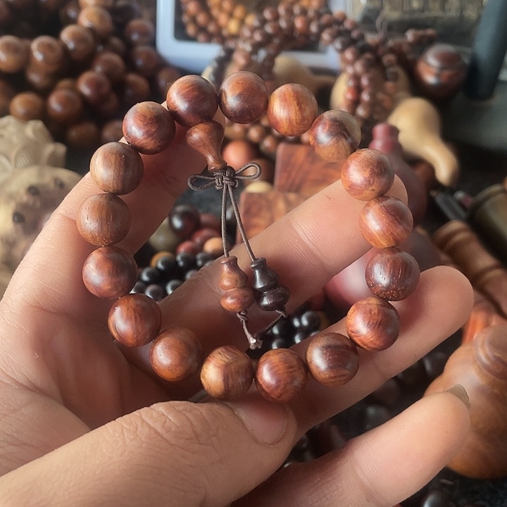 黄花梨/降香黄檀海黄老料手串1.2cm无胶无蜡