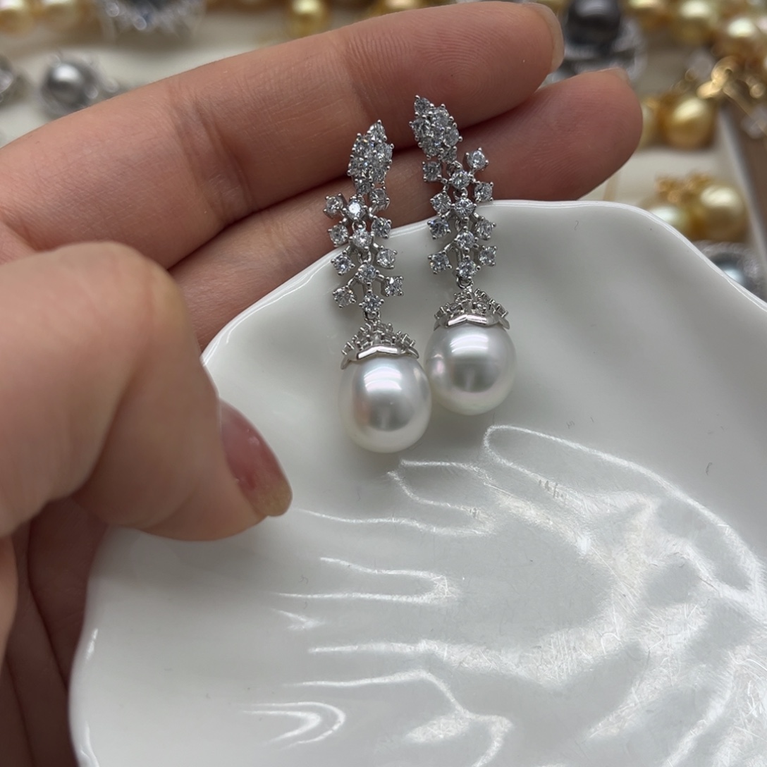 银S925镶嵌耳饰海水珍珠