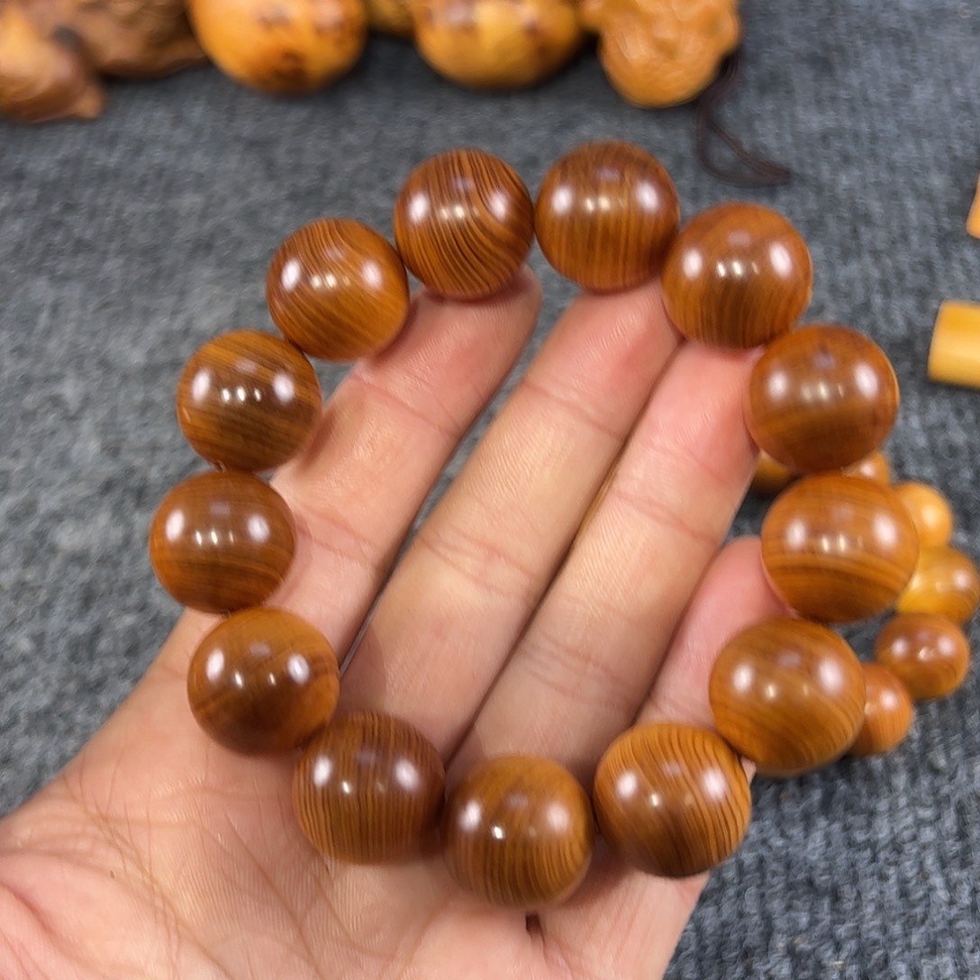 崖柏太行崖柏18茶料手串，奇楠香