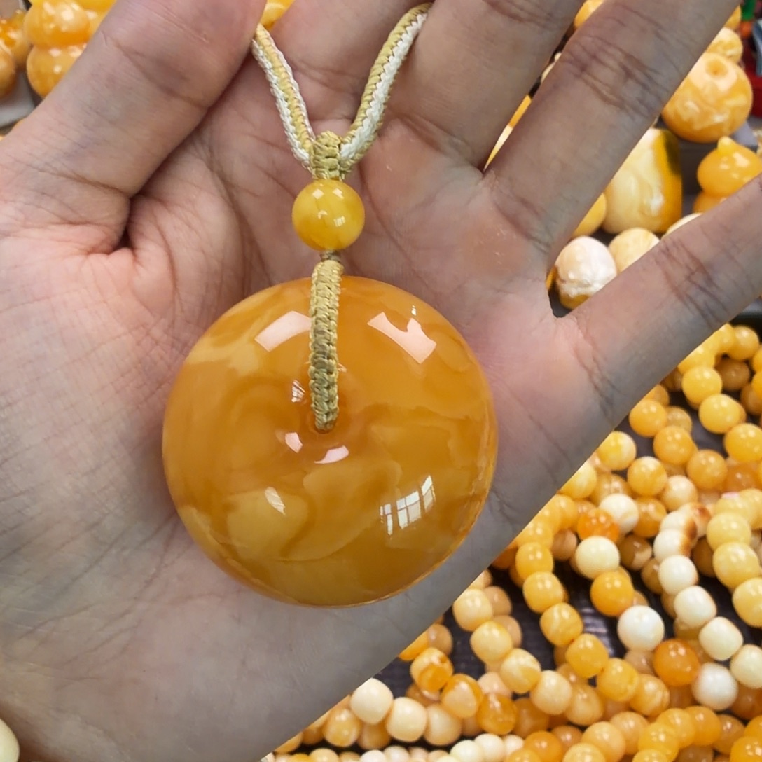 琥珀未镶嵌珠宝奇石35g