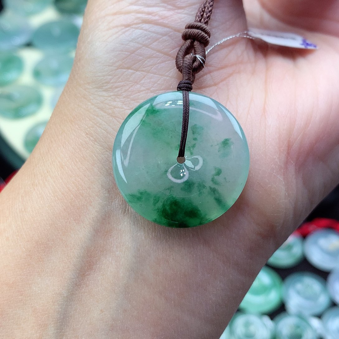 翡翠颈饰未镶嵌48尺寸26.1-6.0