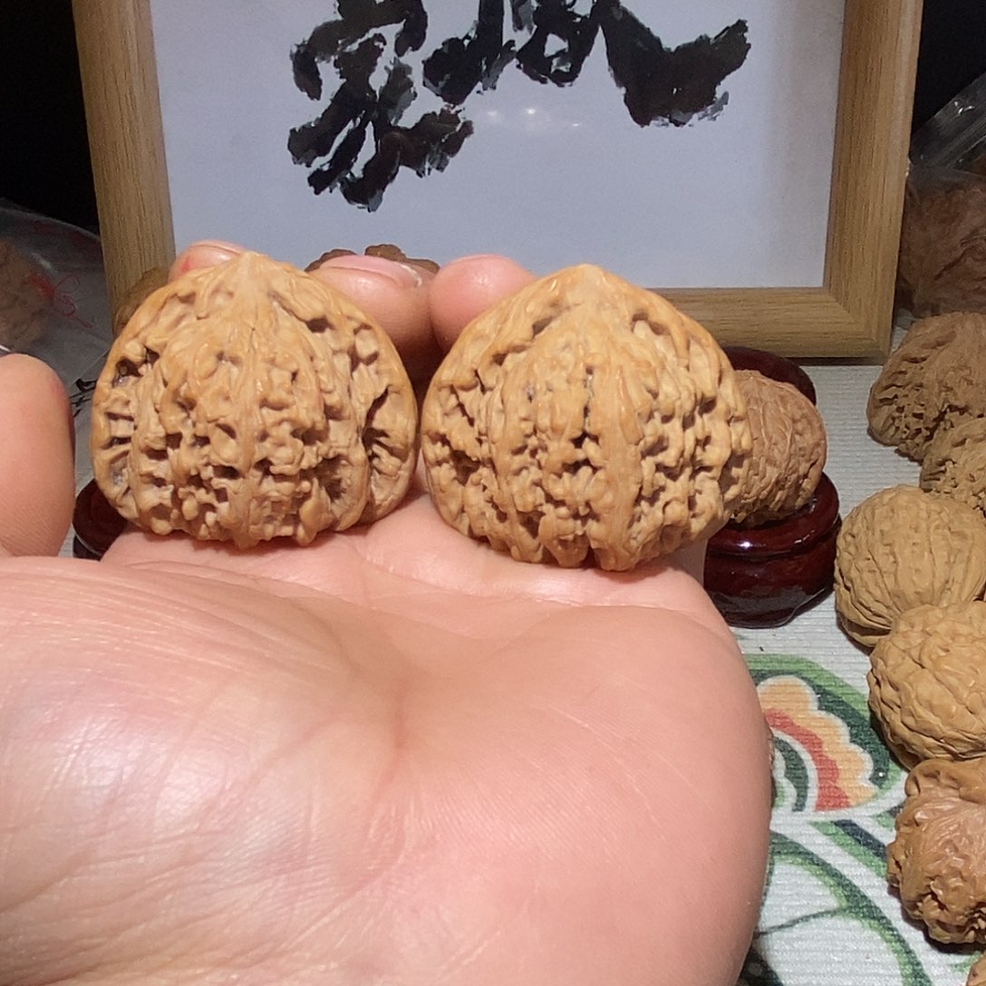 文玩核桃把件a**吉45全品南疆