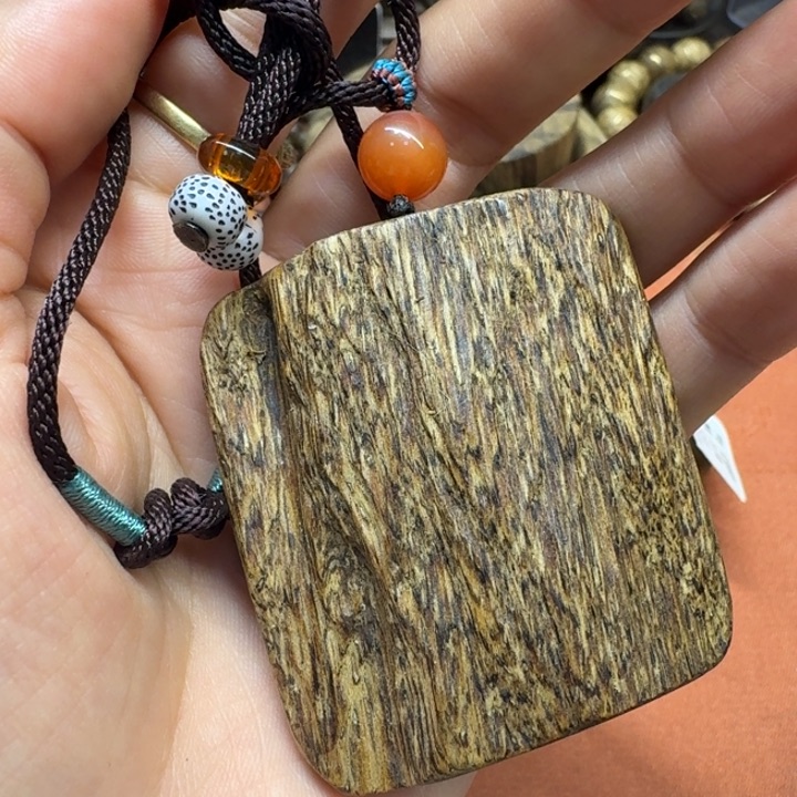 大叶紫檀（黑酸枝木类）