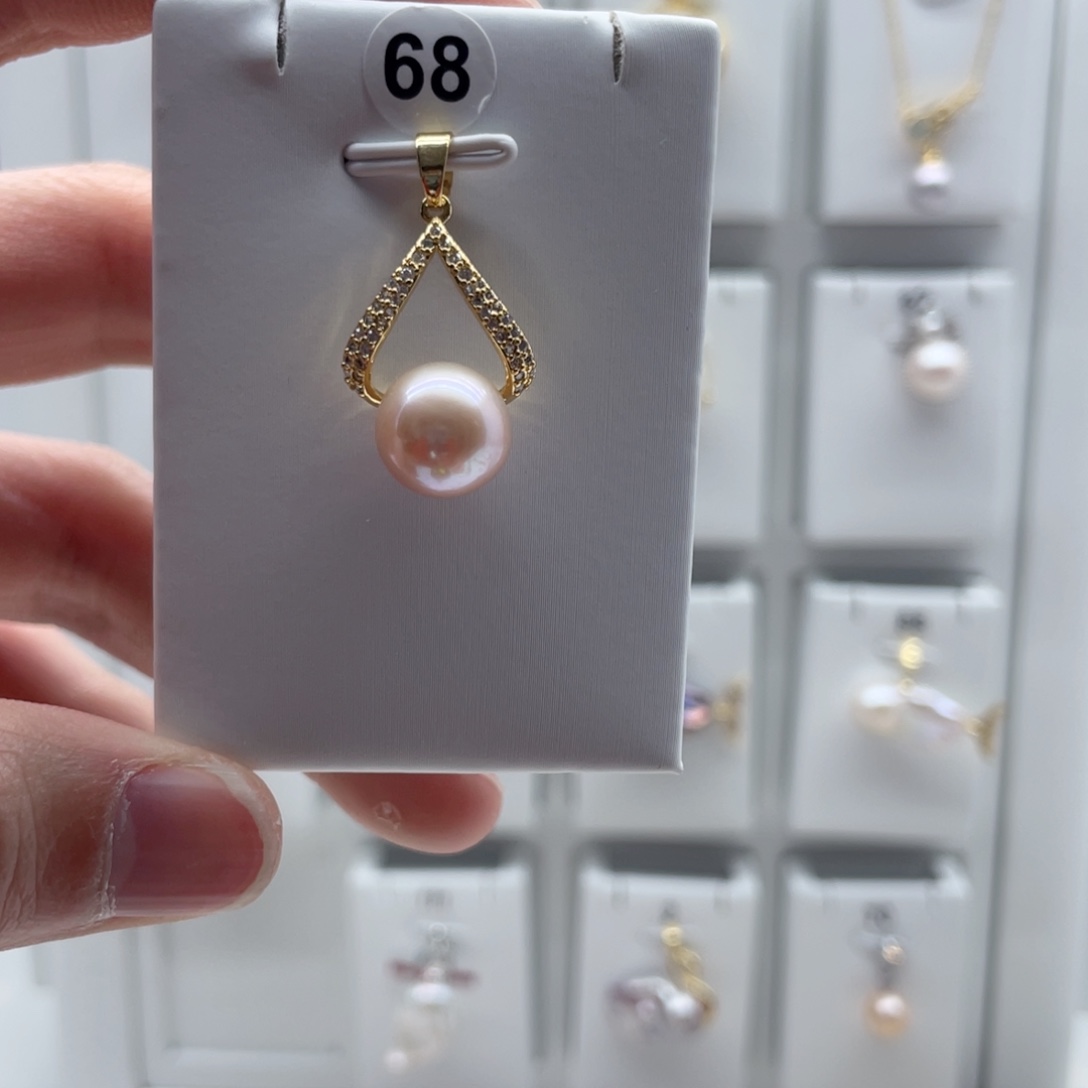 合金淡水珍珠颈饰