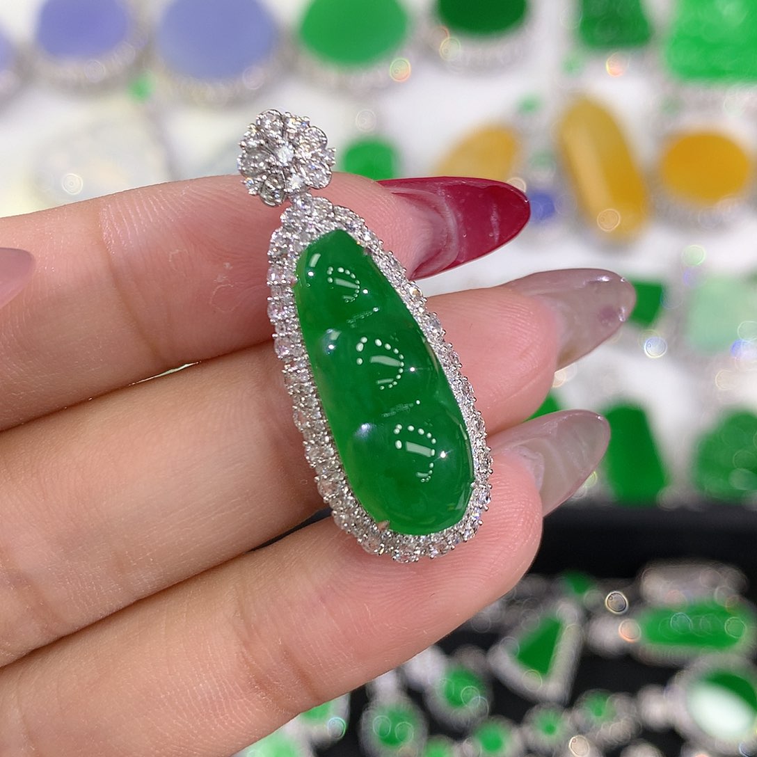 翡翠颈饰18K金镶嵌1111111111