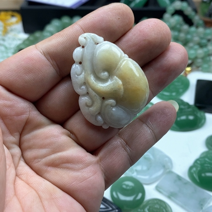 未镶嵌东陵石颈饰