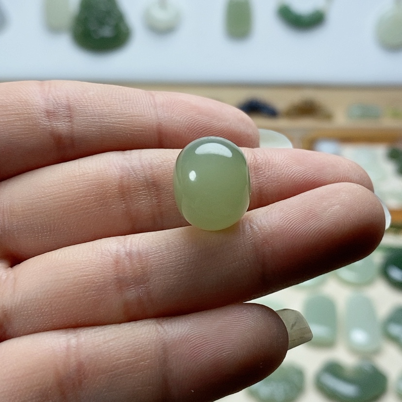 【闪购商品】颈饰未镶嵌和田玉