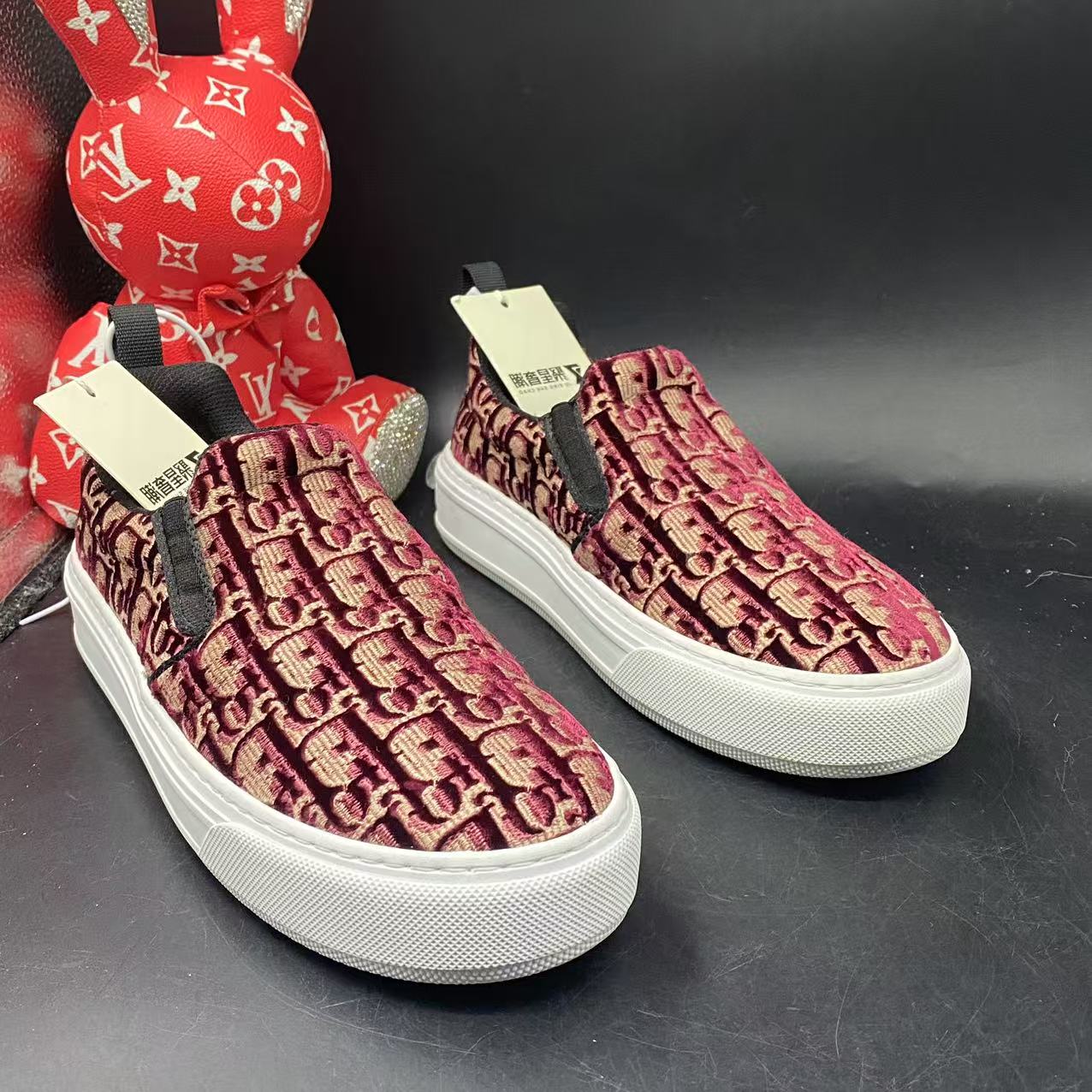 95新 DIOR/迪奥 【聚星优选】酒红色老花一脚蹬板鞋38.5码ddm1827