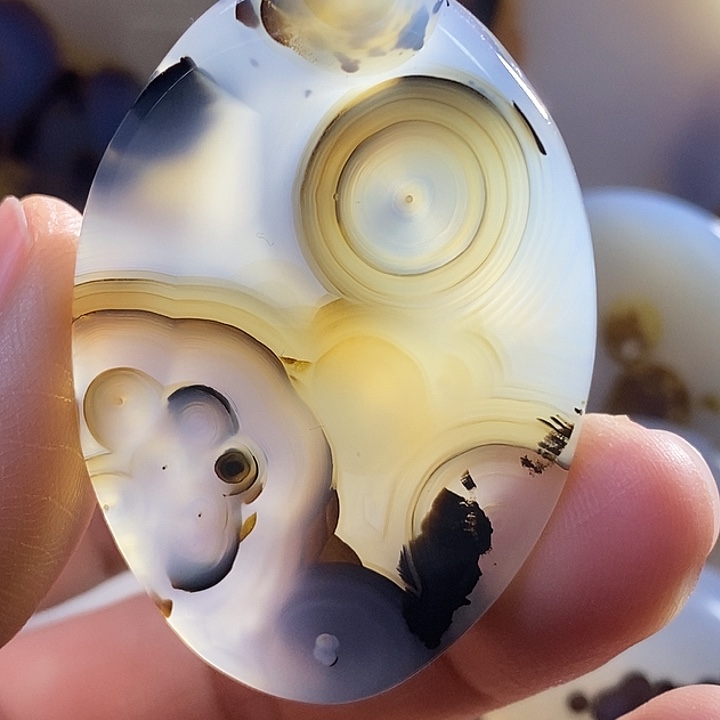 未镶嵌颈饰玛瑙/玉髓