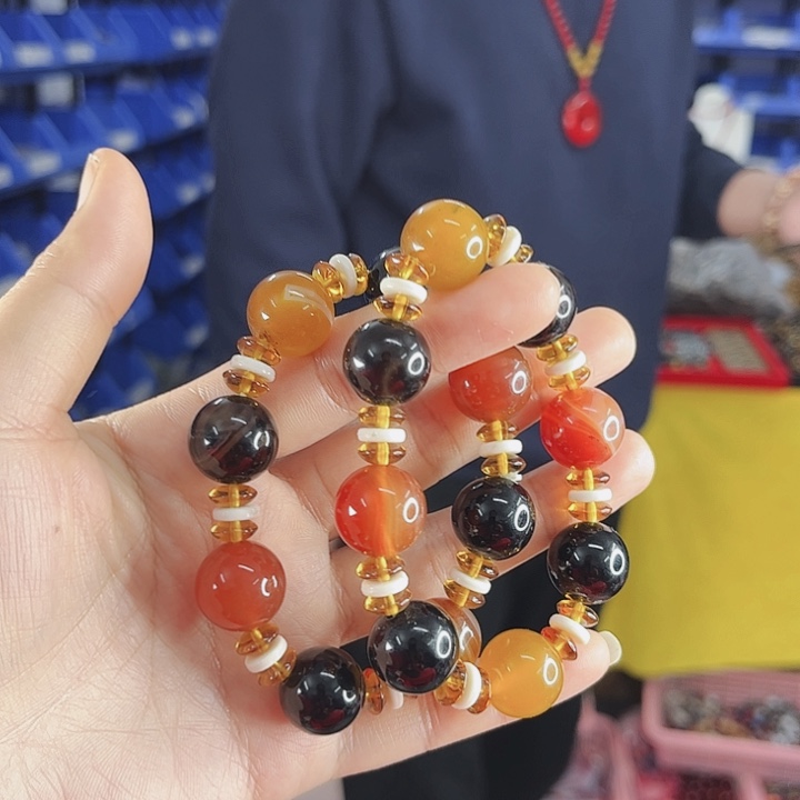 玛瑙手链未镶嵌丅9肉灵芝+黑灵芝卡16左右发其一