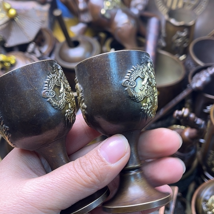 铜1334588646796568876