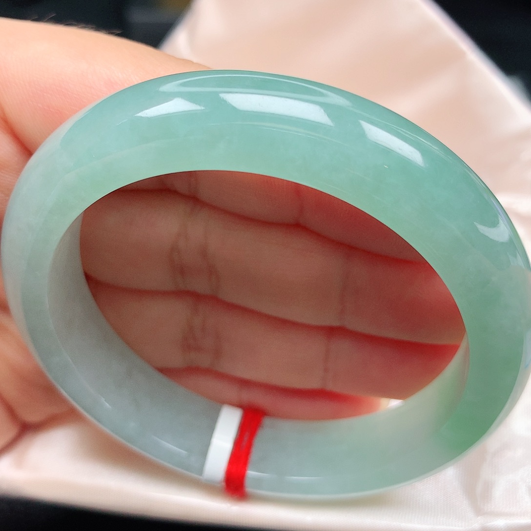 未镶嵌手镯翡翠16冰蓝绿微瑕