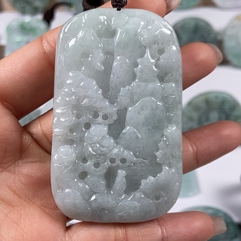 翡翠颈饰未镶嵌山水牌福利