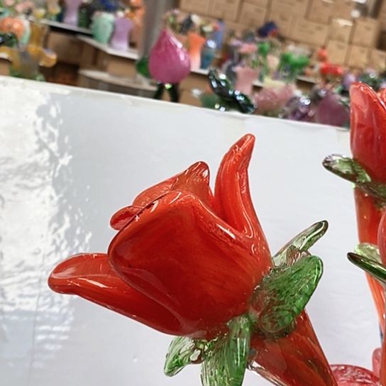 琉璃花瓶高45厘米宽9厘米