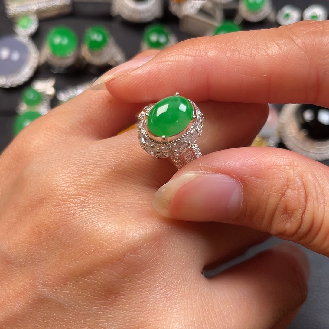 定制翡翠未镶嵌戒指