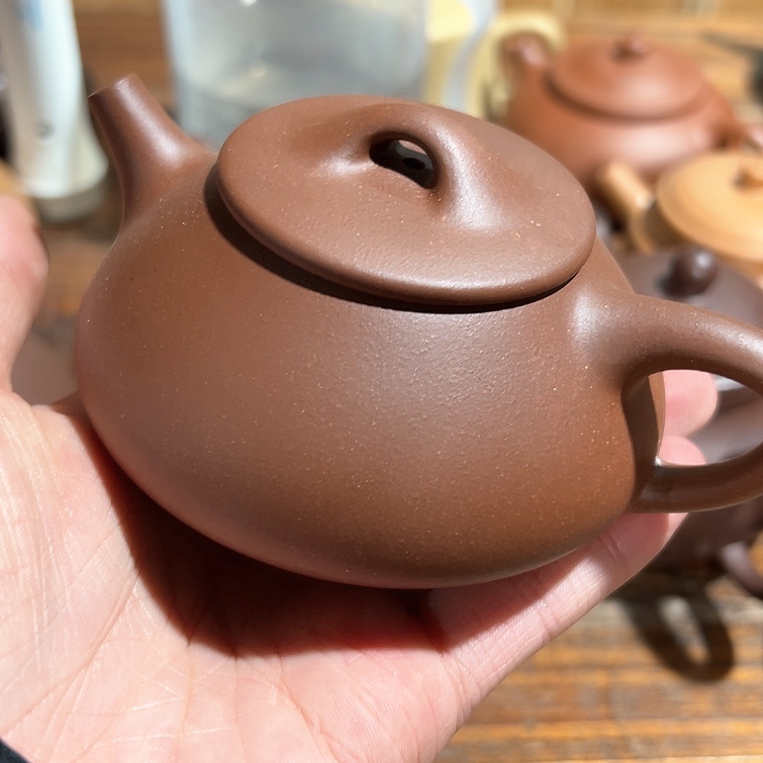 紫砂茶壶紫砂的味道很