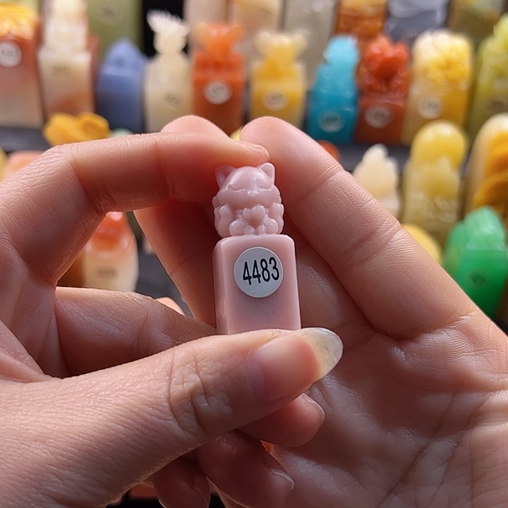 云南石印石无*手工定制1.5厘米，九尾狐