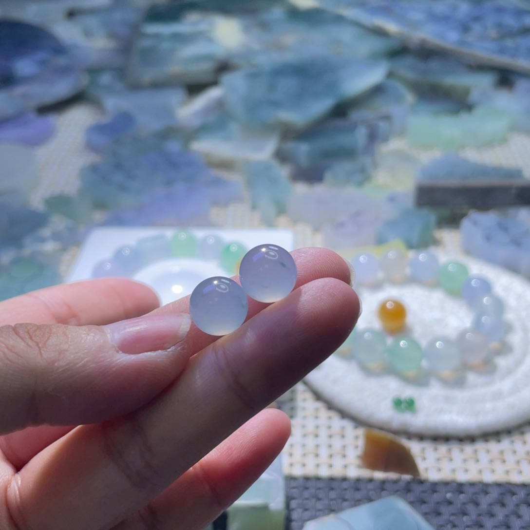 翡翠未镶嵌颈饰@****我珠子