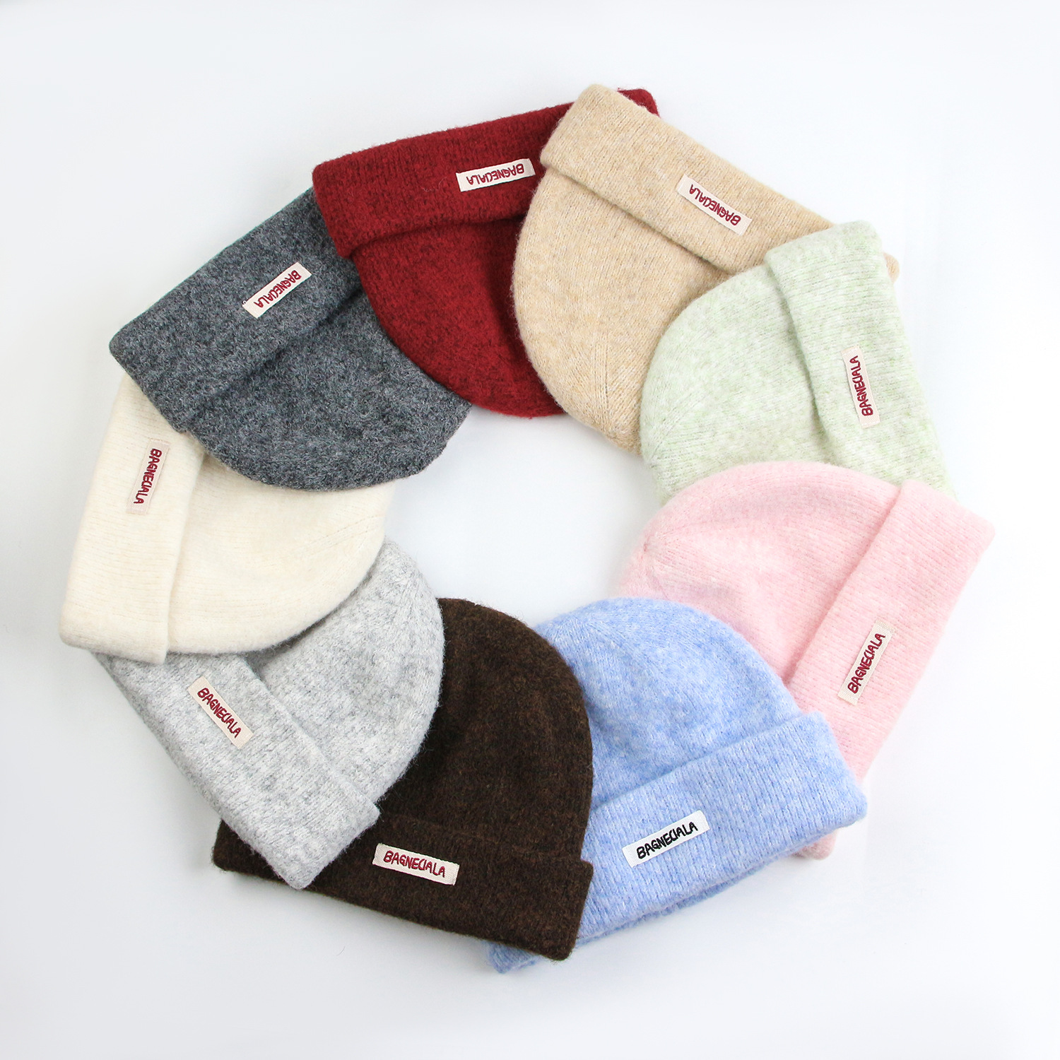 日系显脸小保暖毛线帽子女韩版潮秋冬季百搭贴布字母针织帽冷帽