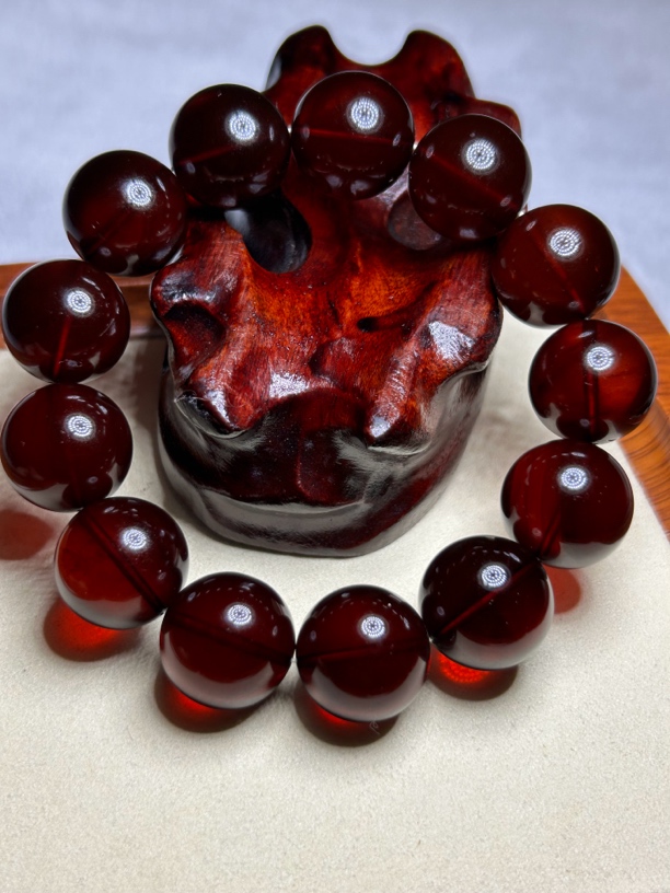 缅甸血珀圆珠手串17.5mm