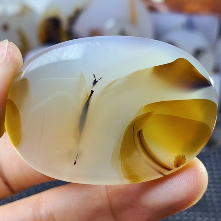 玛瑙/玉髓未镶嵌珠宝半成品