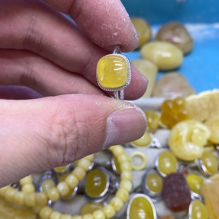 蜜蜡裸石银S925镶嵌戒指