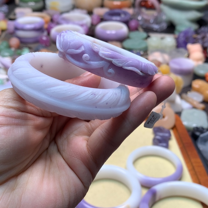 石英岩玉未镶嵌2条紫白50.8微微