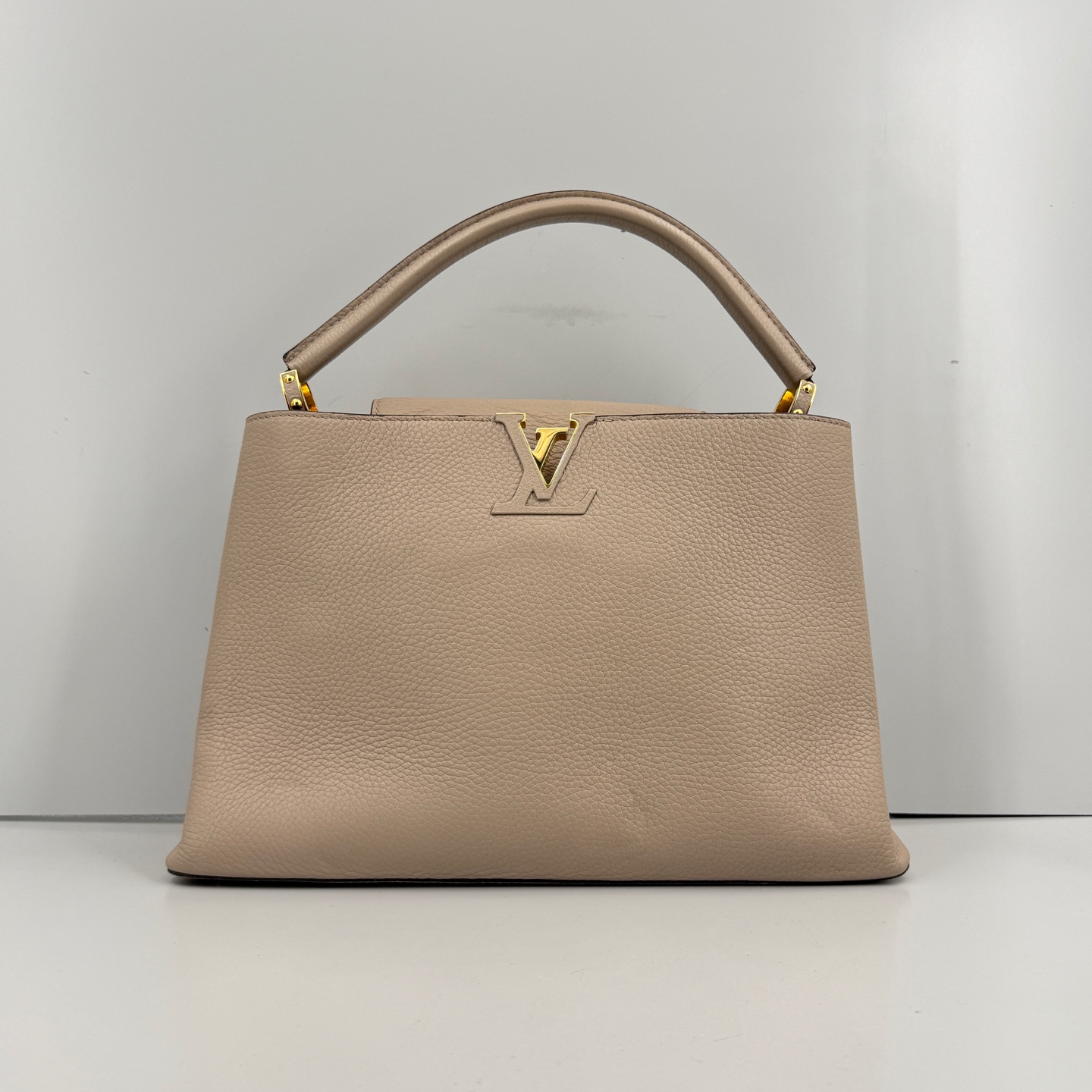 95新 LouisVuitton/路易威登 优选/Cap大号大象灰手提包/36×23×14